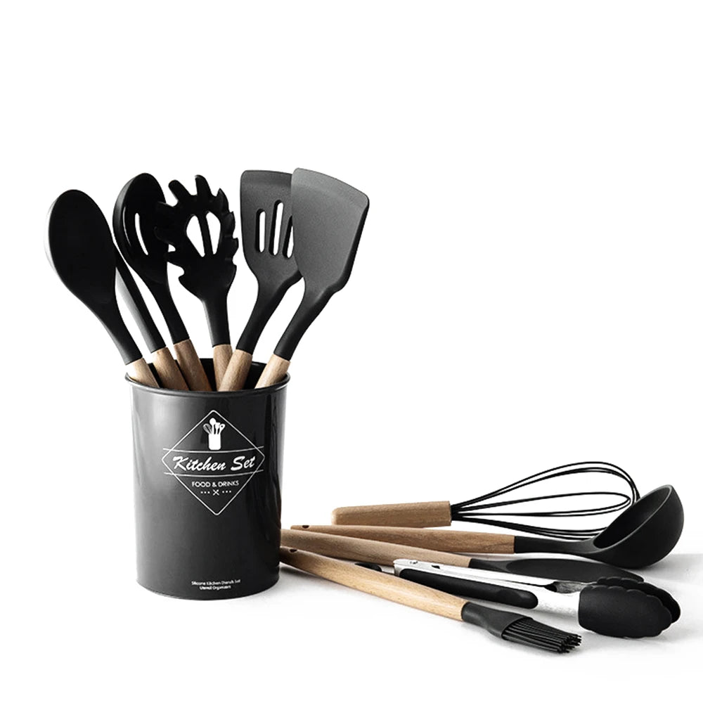 Conjunto de Utensílios de Cozinha em Silicone Preto - Espátula Antiaderente, Pá, Batedores de Ovos com Cabo de Madeira -  para Culinária